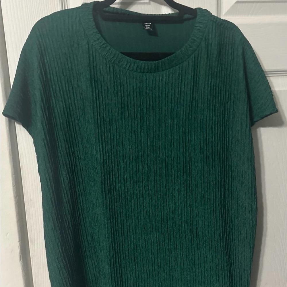 SHEIN Dark Green Ribbed Top